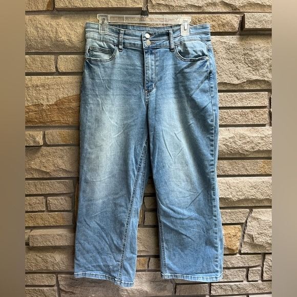 JUDY BLUE Tummy Control High waisted wide crop double button cropped jeans 13 31 - Picture 5 of 12